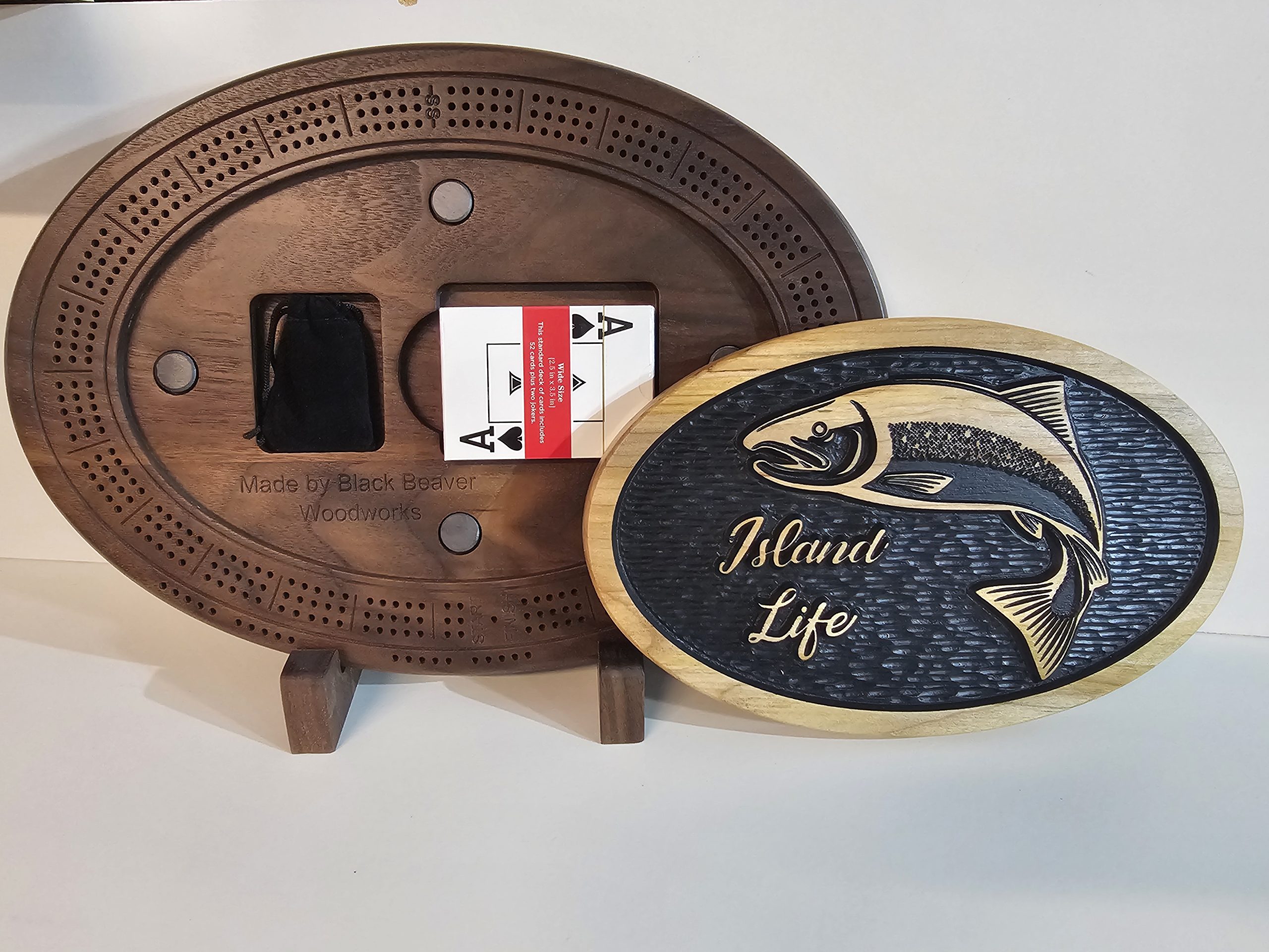 How To Customize A Cribbage Board That Reflects Your Style